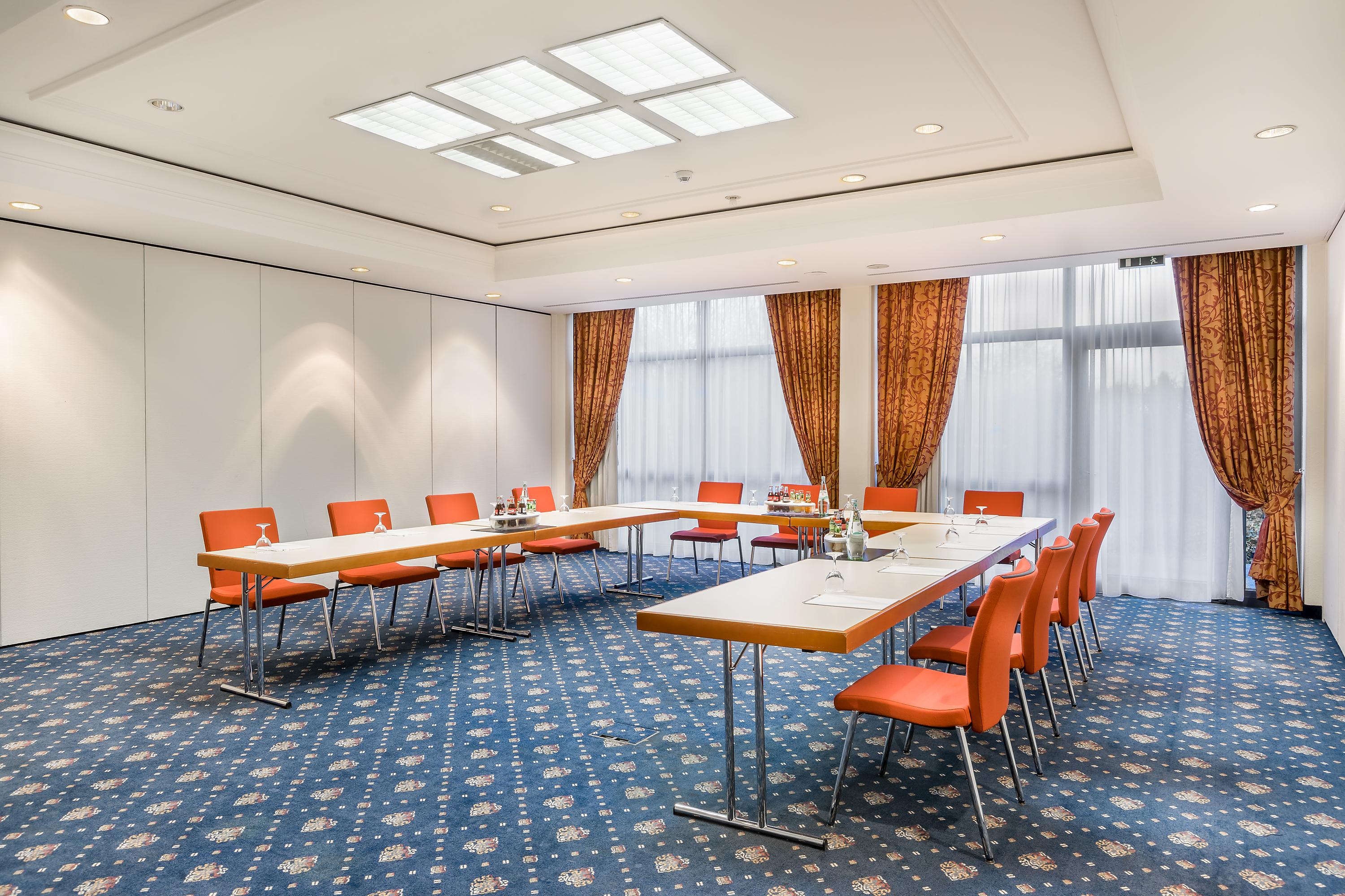 Garner Hotel Ruesselsheim By Ihg Екстер'єр фото