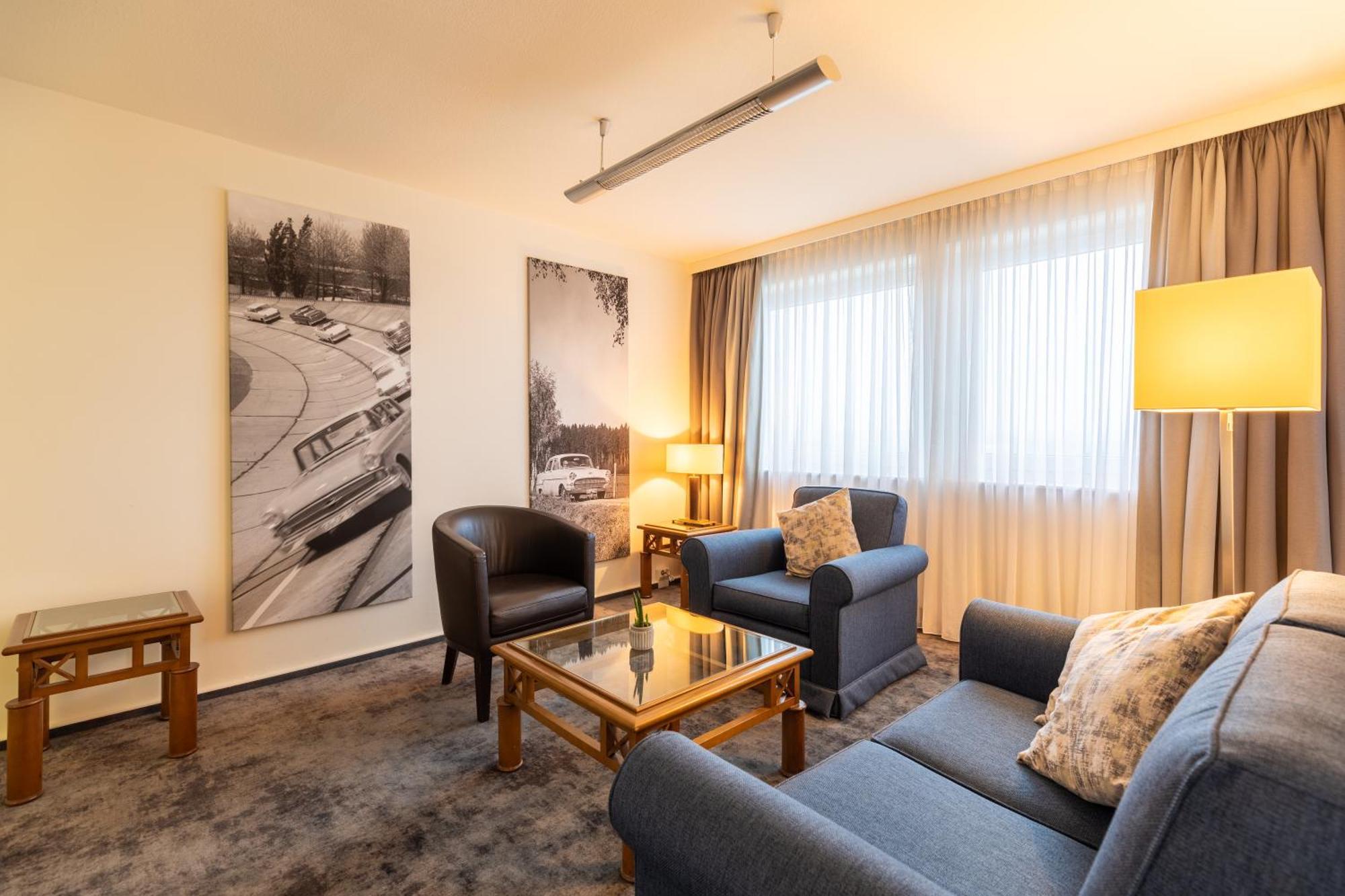 Garner Hotel Ruesselsheim By Ihg Екстер'єр фото