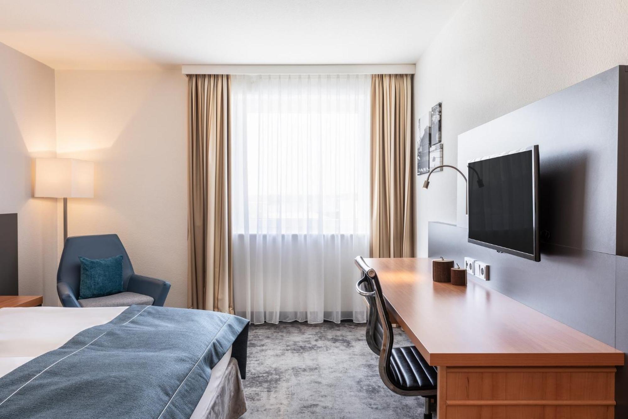 Garner Hotel Ruesselsheim By Ihg Екстер'єр фото