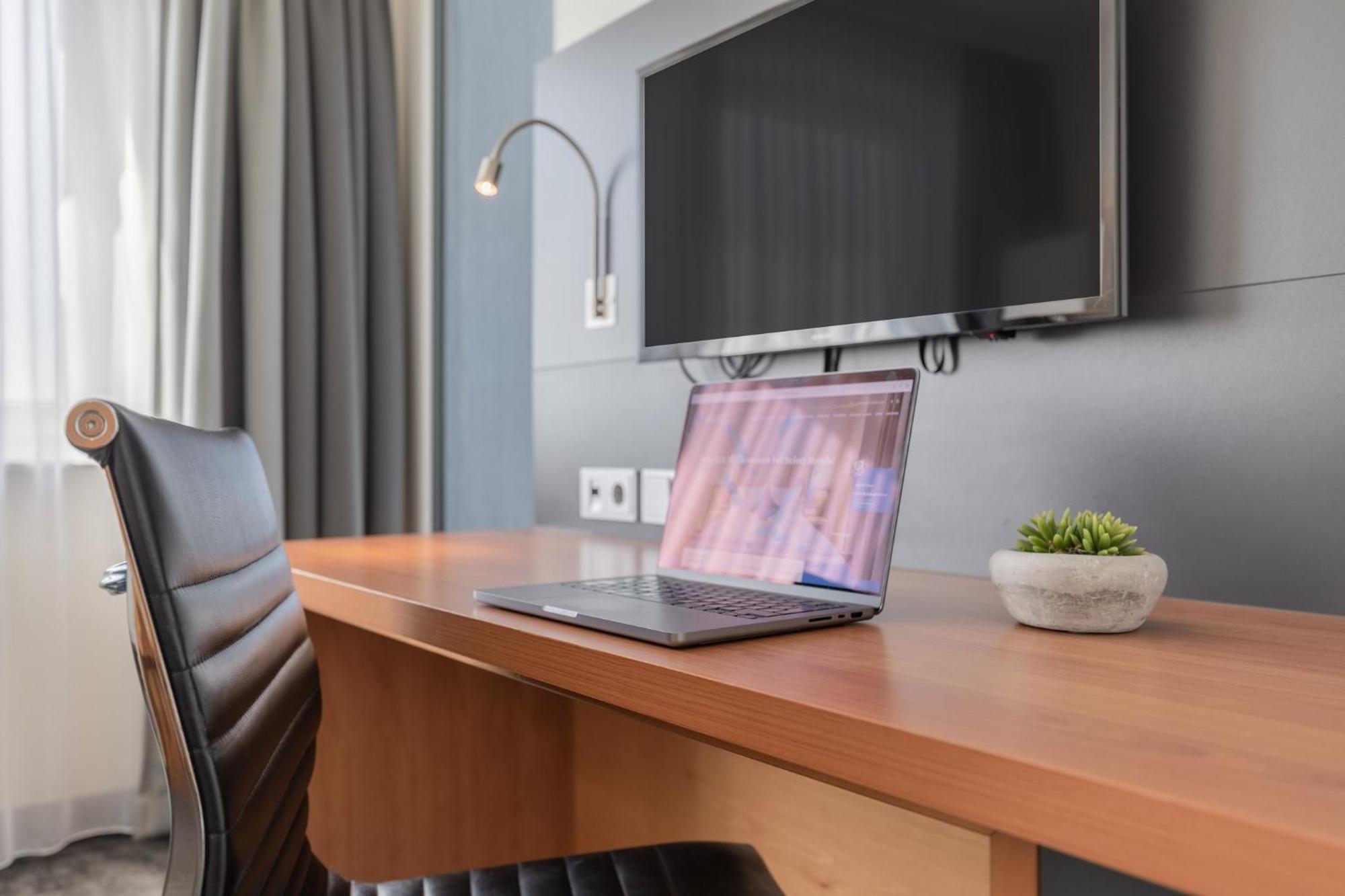 Garner Hotel Ruesselsheim By Ihg Екстер'єр фото