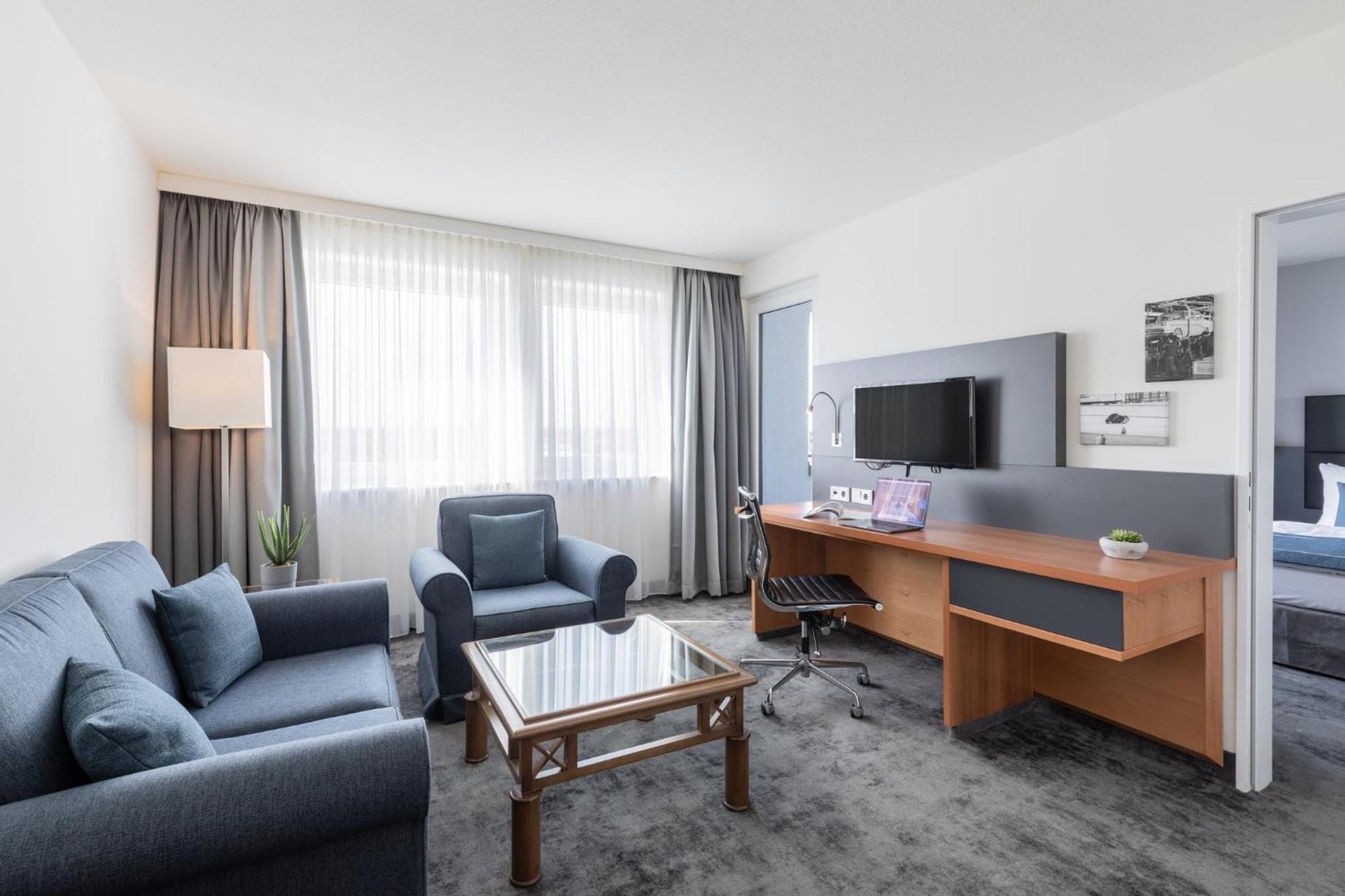 Garner Hotel Ruesselsheim By Ihg Екстер'єр фото