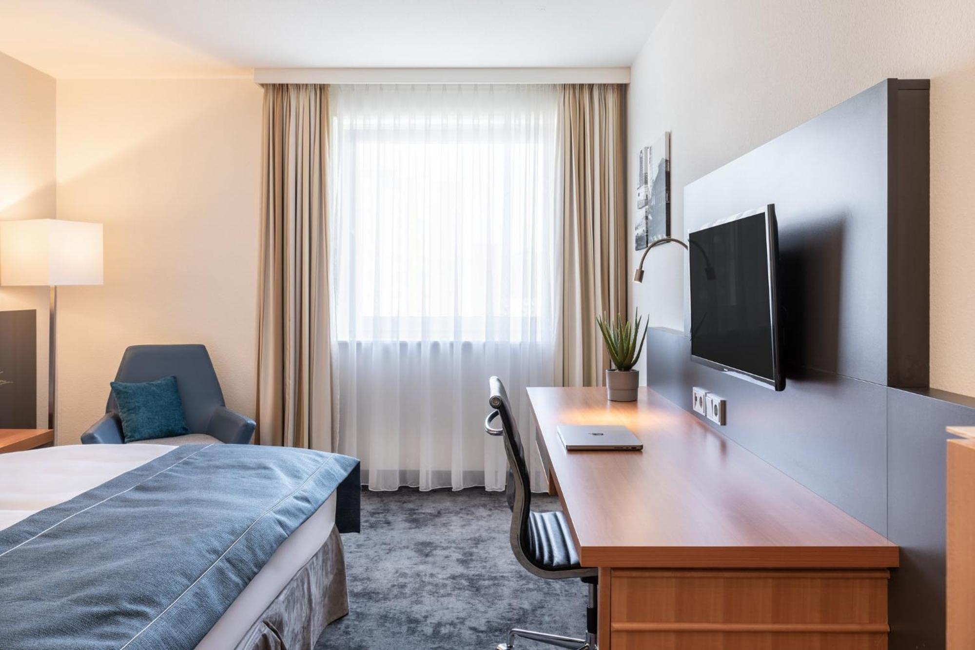 Garner Hotel Ruesselsheim By Ihg Екстер'єр фото