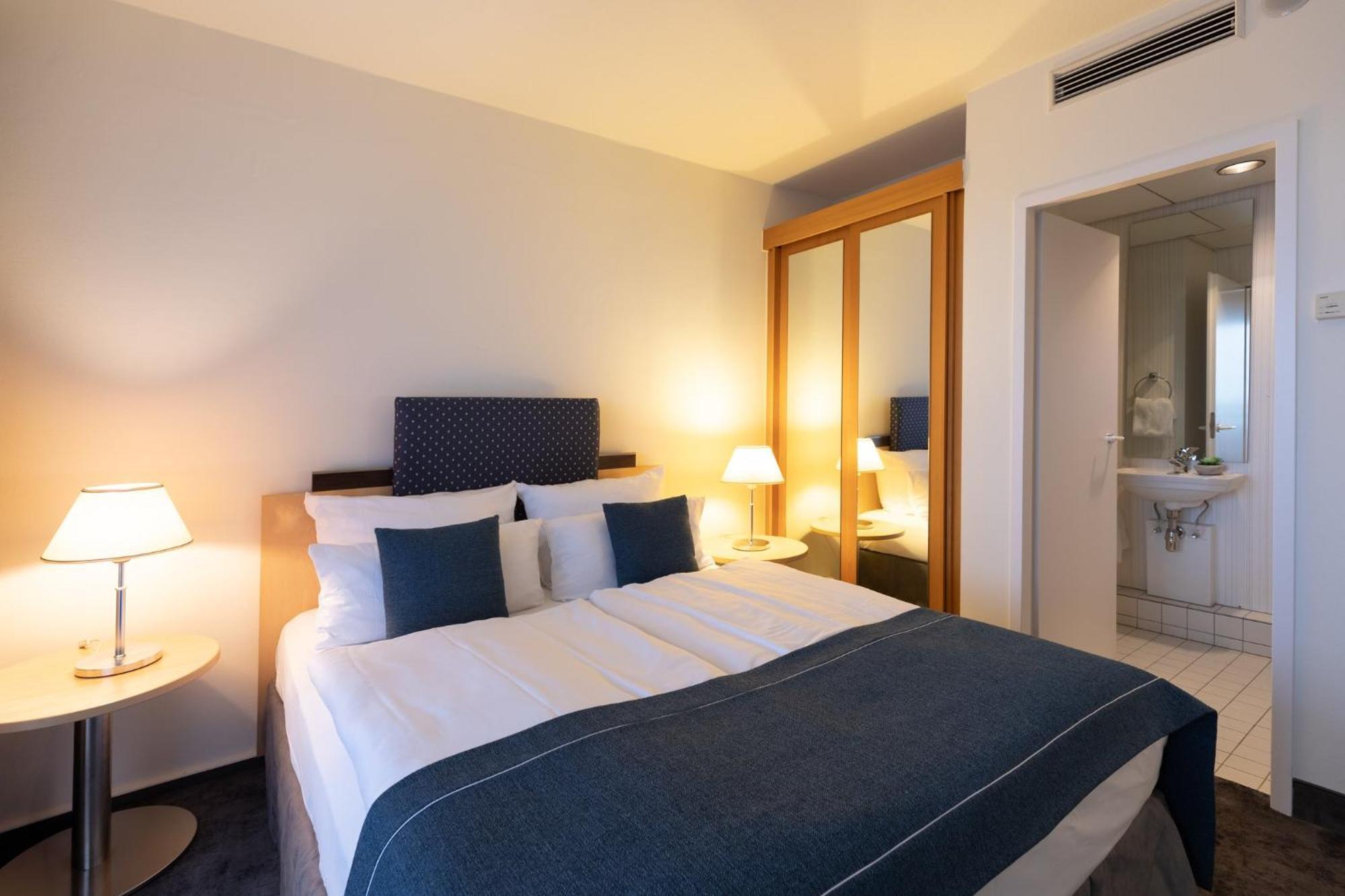 Garner Hotel Ruesselsheim By Ihg Екстер'єр фото